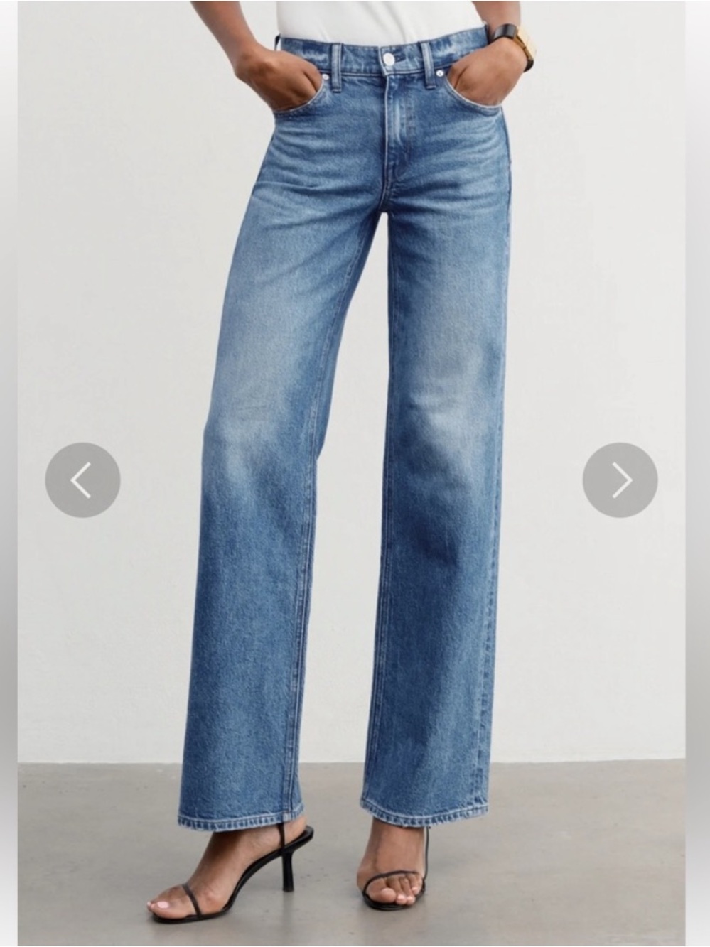 AYR The Secret Sauce Jeans. Made in LA. SZ 26S. Darker wash. EUC